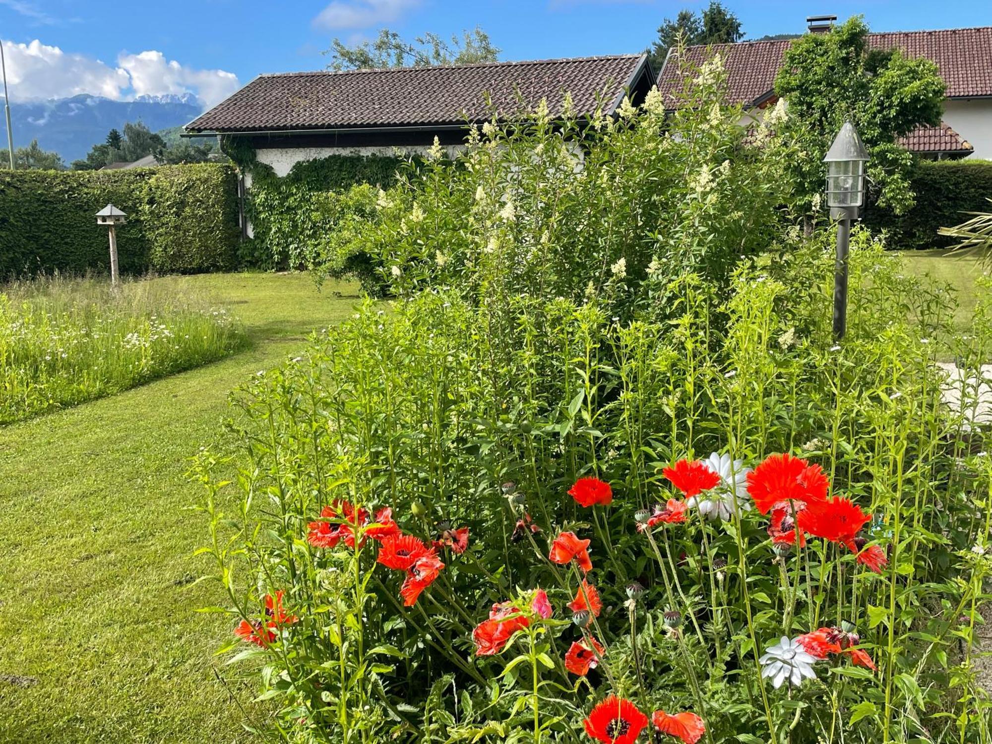 Haus Bergblick Appartement Villach Buitenkant foto